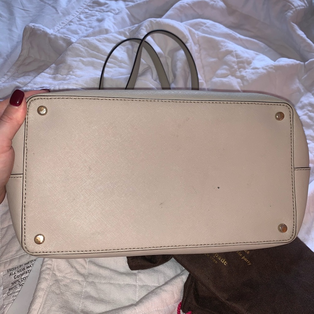 Kate Spade Cedar Street Medium Tote - Picture 6 of 8